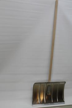 Schneeschieber Aluminium / mit Metallkante, Holzstiel